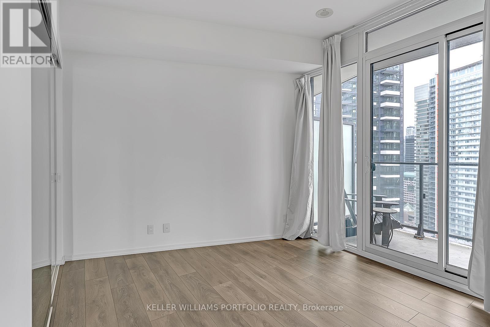 2912 - 125 Peter Street, Toronto, Ontario  M5V 0M2 - Photo 13 - C12197635