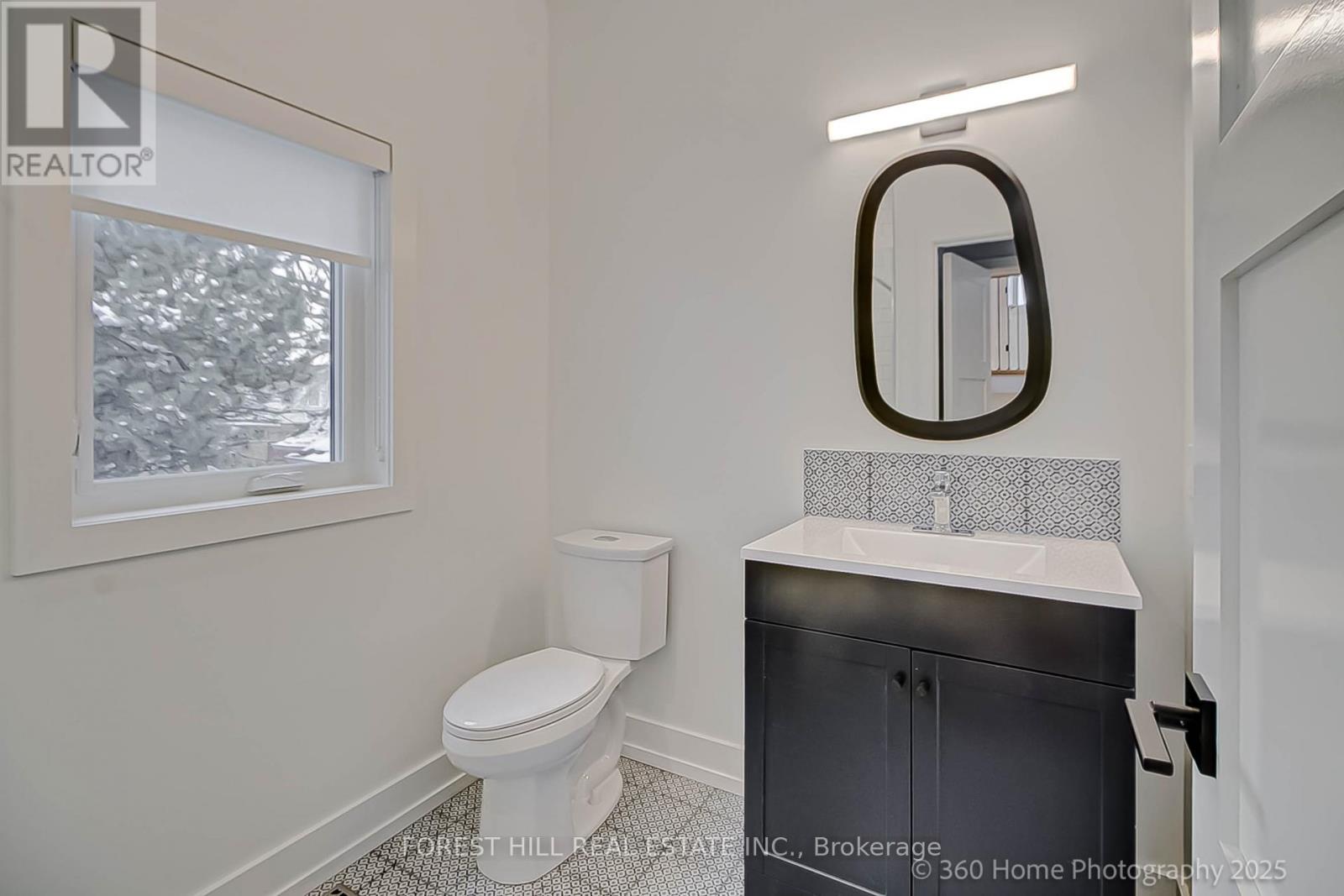 896 Coxwell Avenue, Toronto, Ontario  M4C 3G2 - Photo 18 - E12197668