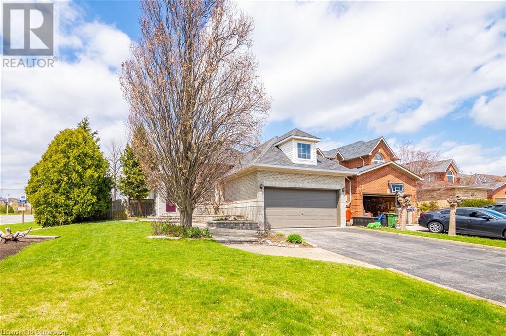 1 Strathroy Crescent, Waterdown, Ontario  L8B 0N5 - Photo 1 - 40724275