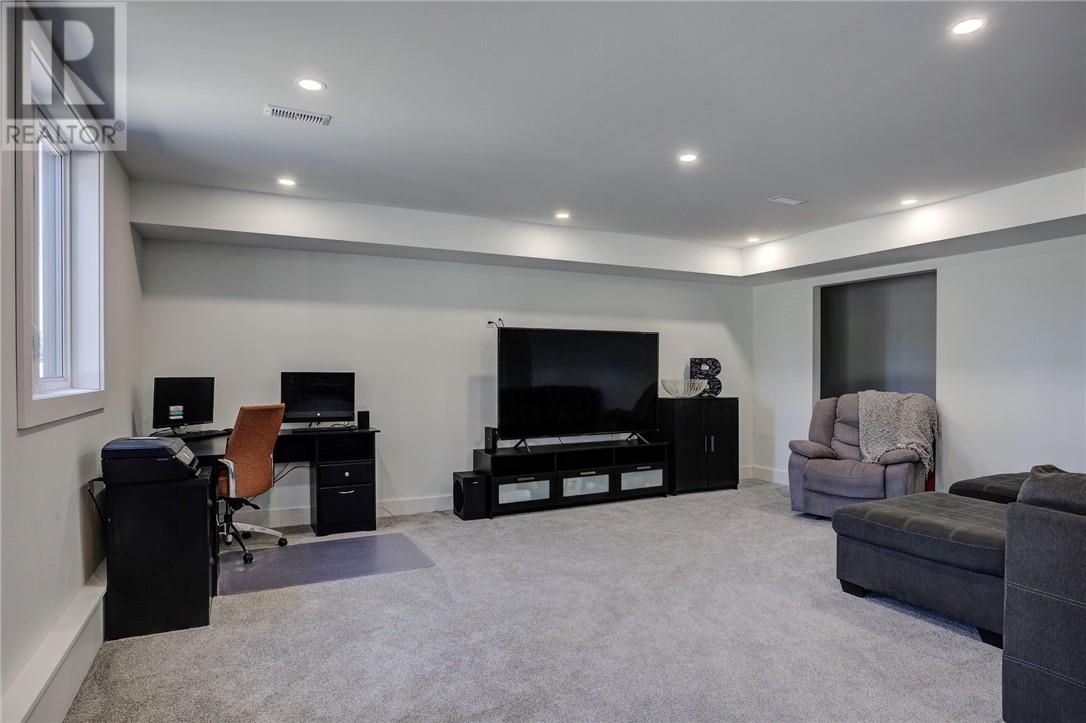 2963 Windstar Avenue, Chelmsford, Ontario  P0M 1L0 - Photo 36 - 2122738