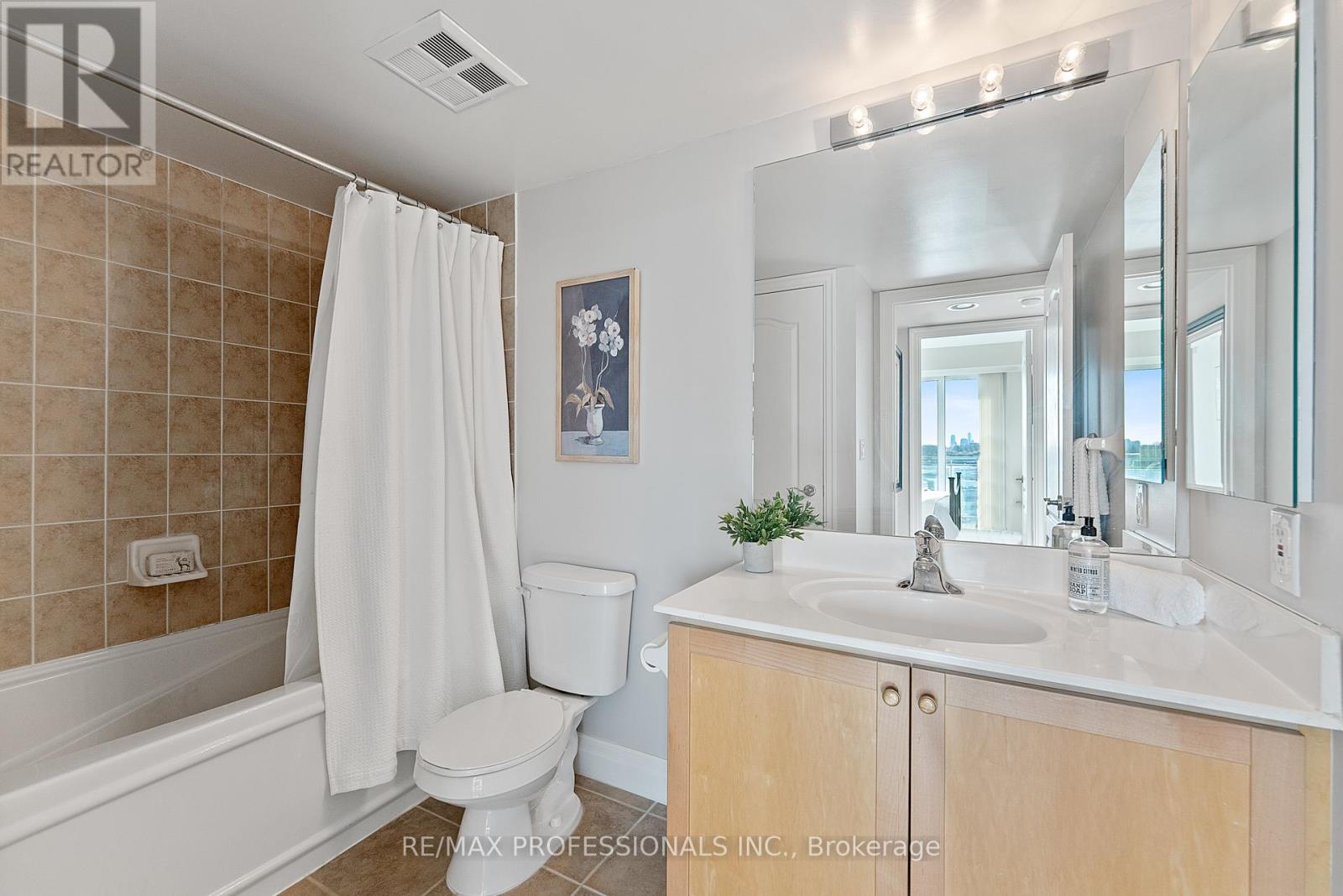 1004 - 2121 Lake Shore Boulevard W, Toronto, Ontario  M8V 2E9 - Photo 25 - W12197592