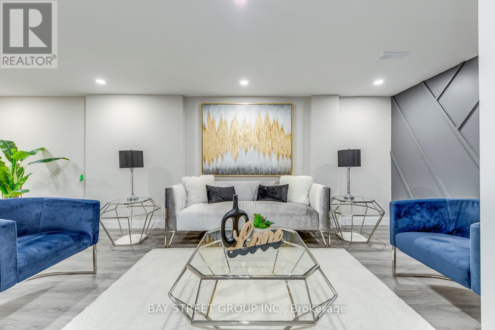 20 Rochdale Avenue, Toronto (Caledonia-Fairbank), Ontario  M6E 1X2 - Photo 36 - W12197594