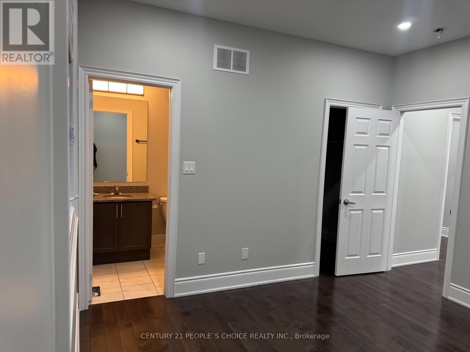 41 Trail Rider Drive, Brampton, Ontario  L6P 4J9 - Photo 9 - W12197639
