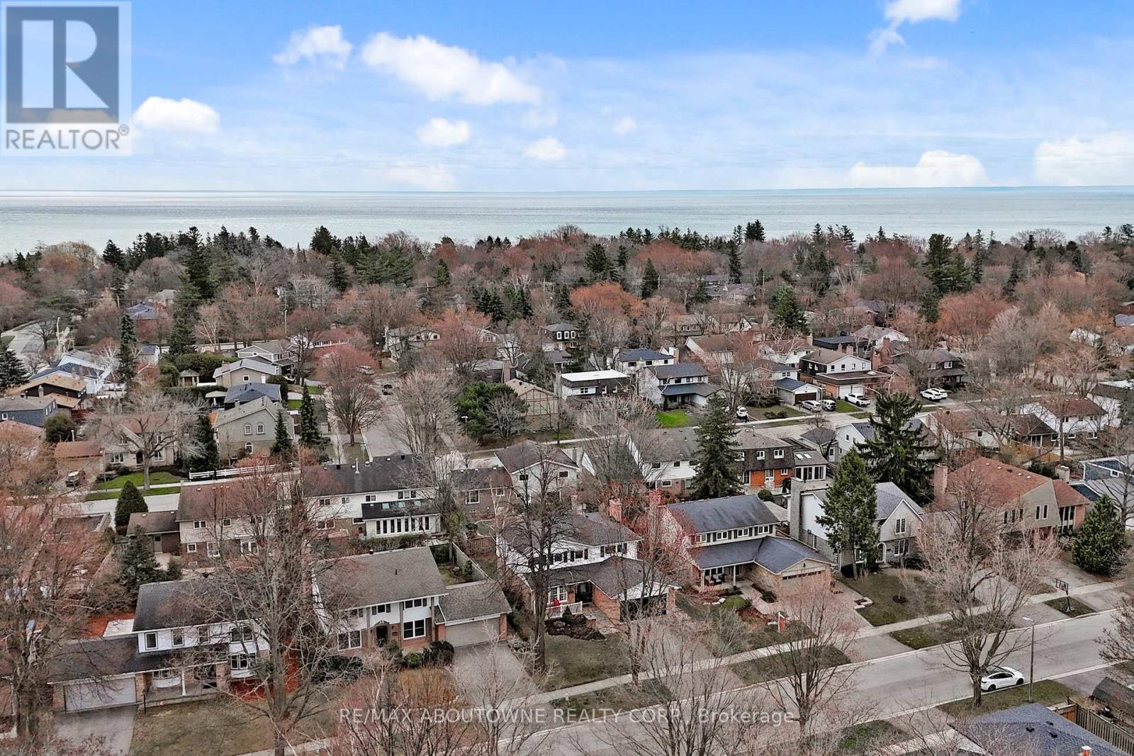 2362 Canso Road, Oakville (Fd Ford), Ontario  L6J 5W6 - Photo 40 - W12197643