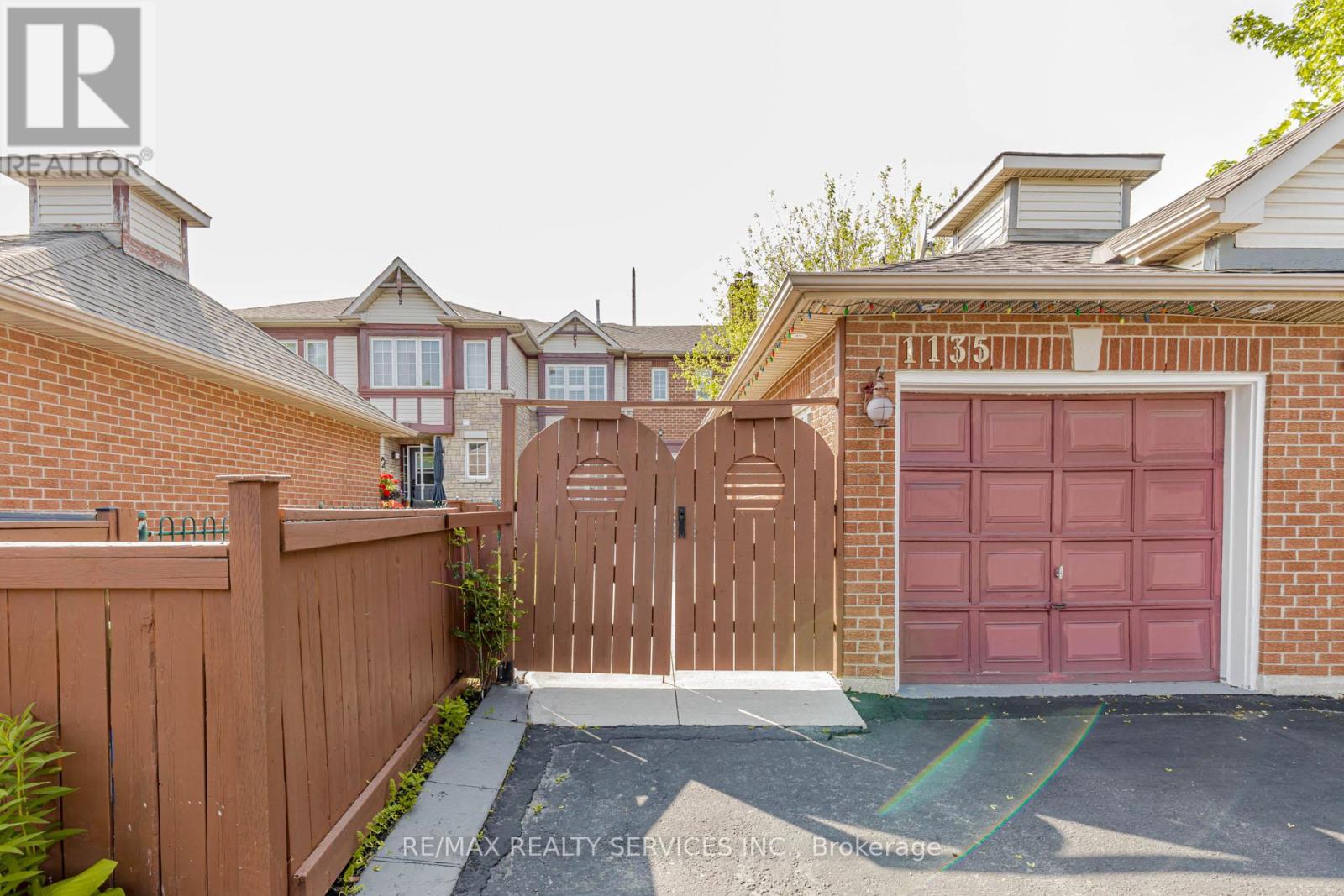 1135 BELLAROSA LANE, mississauga (east credit), Ontario