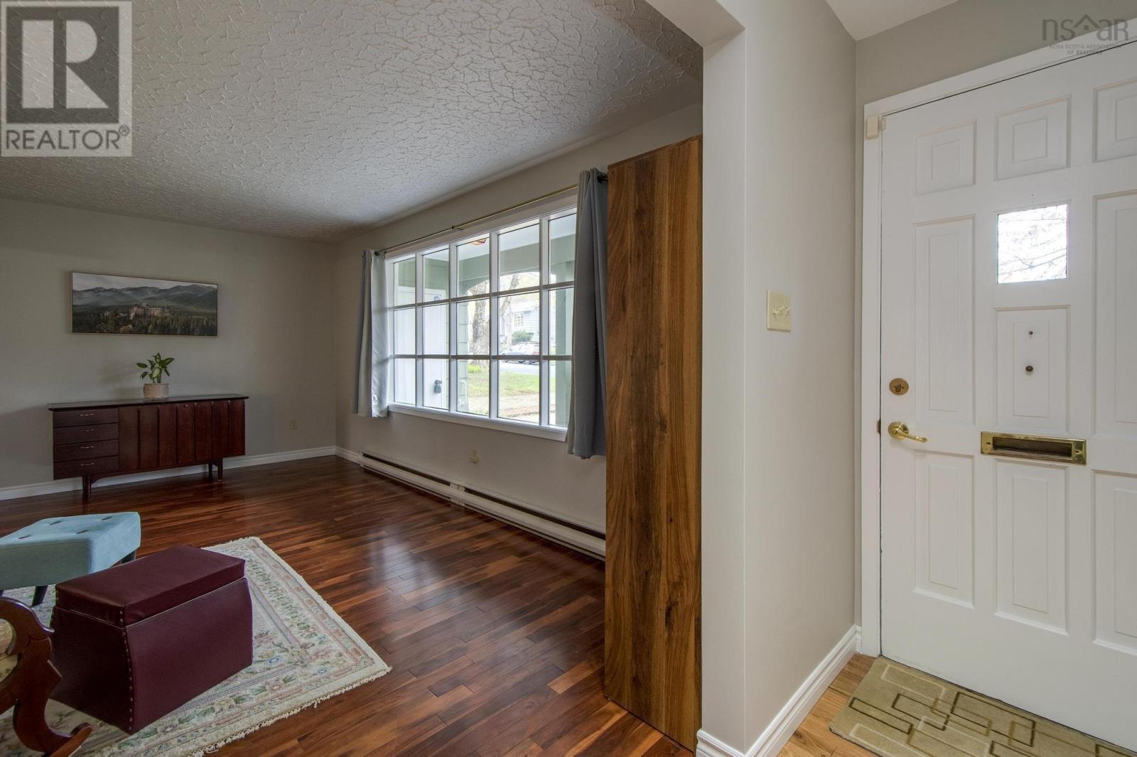 Property at 47 Greenwood Street image 4