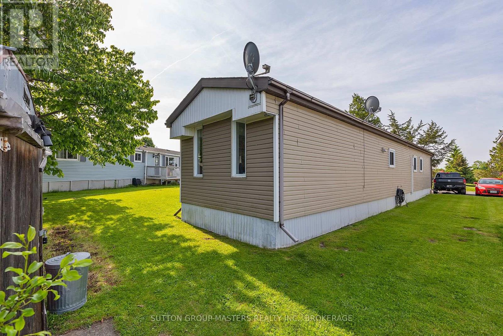 17 Hermes Drive, Kingston (Kingston East (Incl Barret Crt)), Ontario  K7K 5T3 - Photo 14 - X12197716