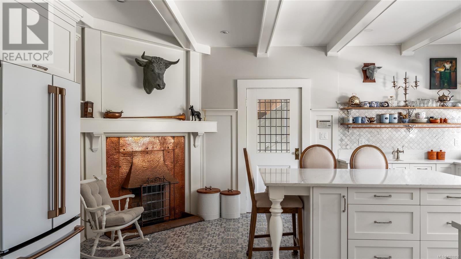 305 Denison Rd, Oak Bay, British Columbia  V8S 4K2 - Photo 9 - 1001858