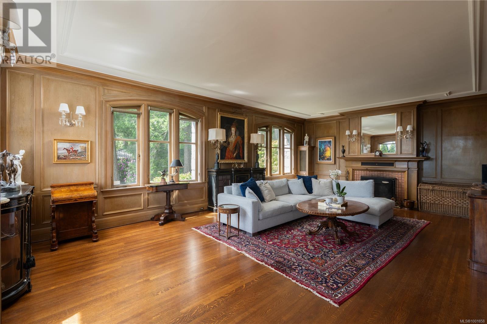 305 Denison Rd, Oak Bay, British Columbia  V8S 4K2 - Photo 14 - 1001858