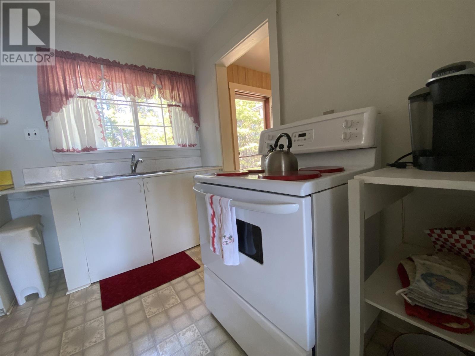 21 White Pines Rd, Thunder Bay, Ontario  P0T 2G0 - Photo 12 - TB251215