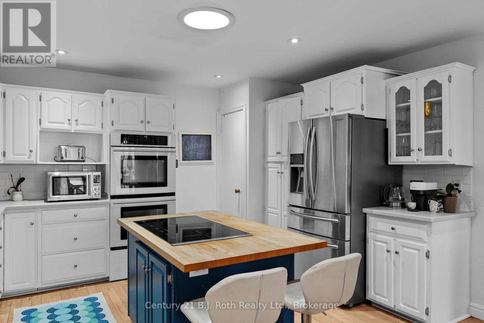 3772 Harry's Lane, Ramara, Ontario  L3V 0L1 - Photo 12 - S12197720