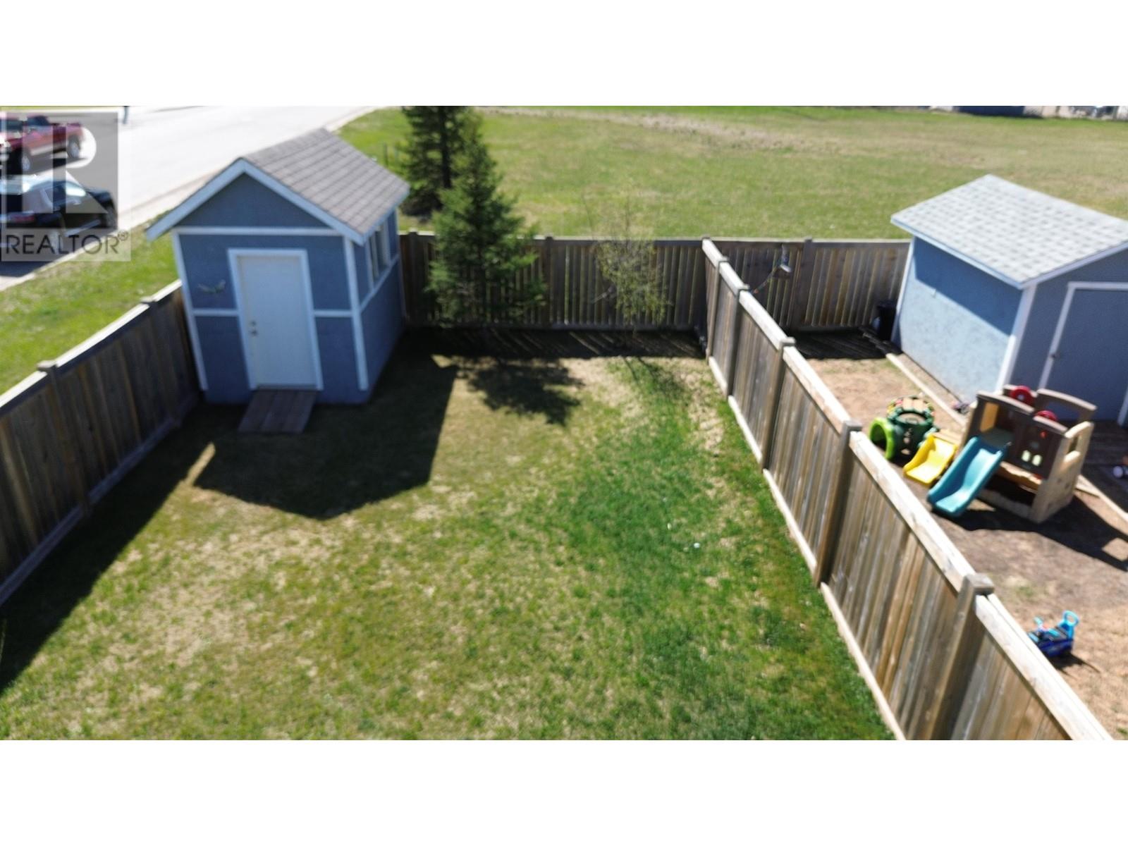 9203 102 Avenue, Fort St. John, British Columbia  V1J 0J9 - Photo 2 - R3003220
