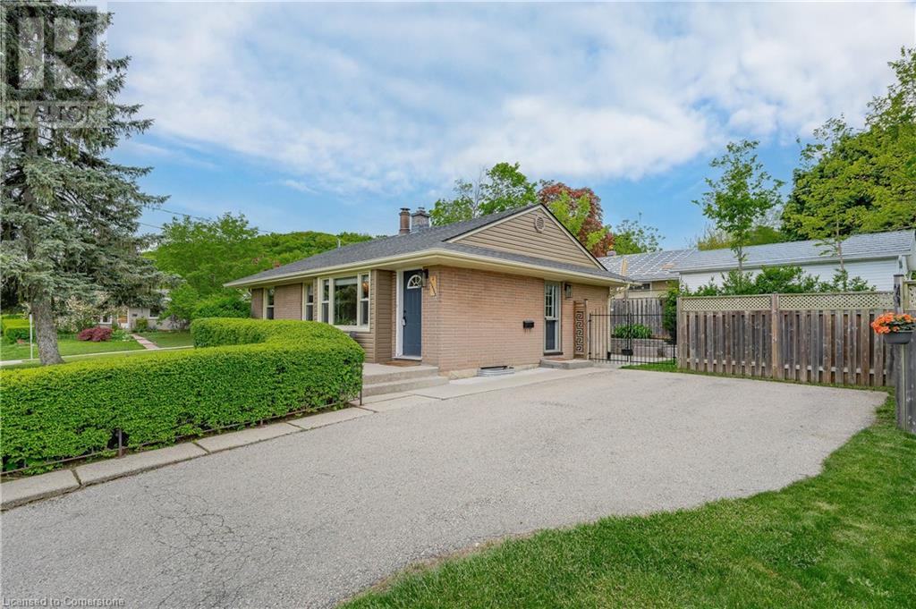 Property at 2 GORDON Street image 4