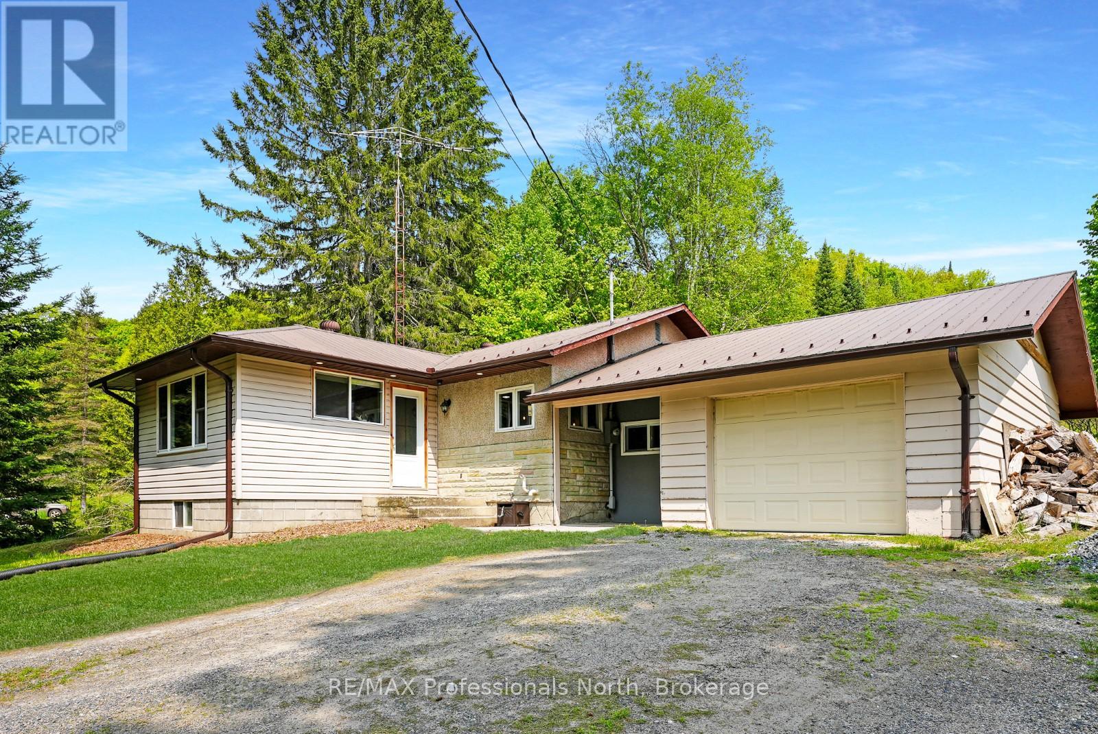 2473 North Shore Road, Algonquin Highlands, Ontario K0M 1S0 - Photo 2 - X12197750