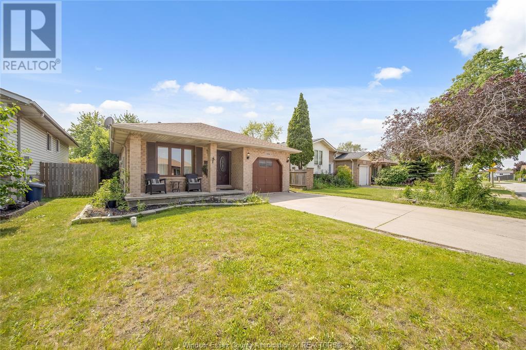 1063 Brookview, Windsor, Ontario  N8W 5H4 - Photo 3 - 25014123