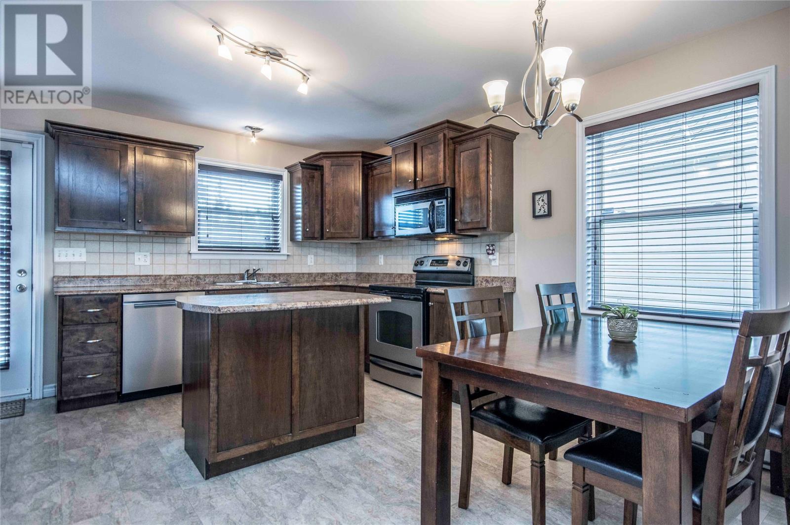 35 Baffin Drive, Mount Pearl, Newfoundland & Labrador  A1N 0A9 - Photo 6 - 1286030