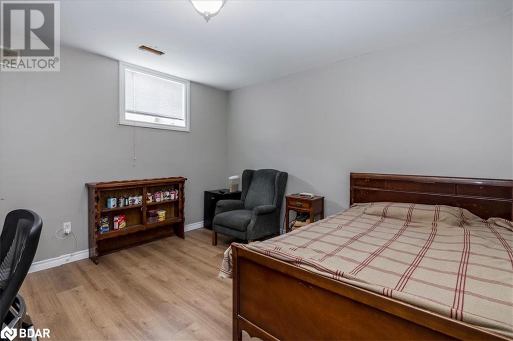 43 Sherwood Court, Barrie, Ontario  L4N 9V1 - Photo 16 - 40736554