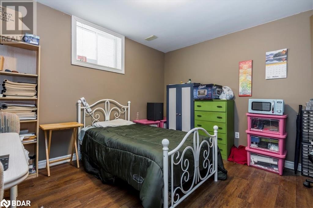 43 Sherwood Court, Barrie, Ontario  L4N 9V1 - Photo 17 - 40736554