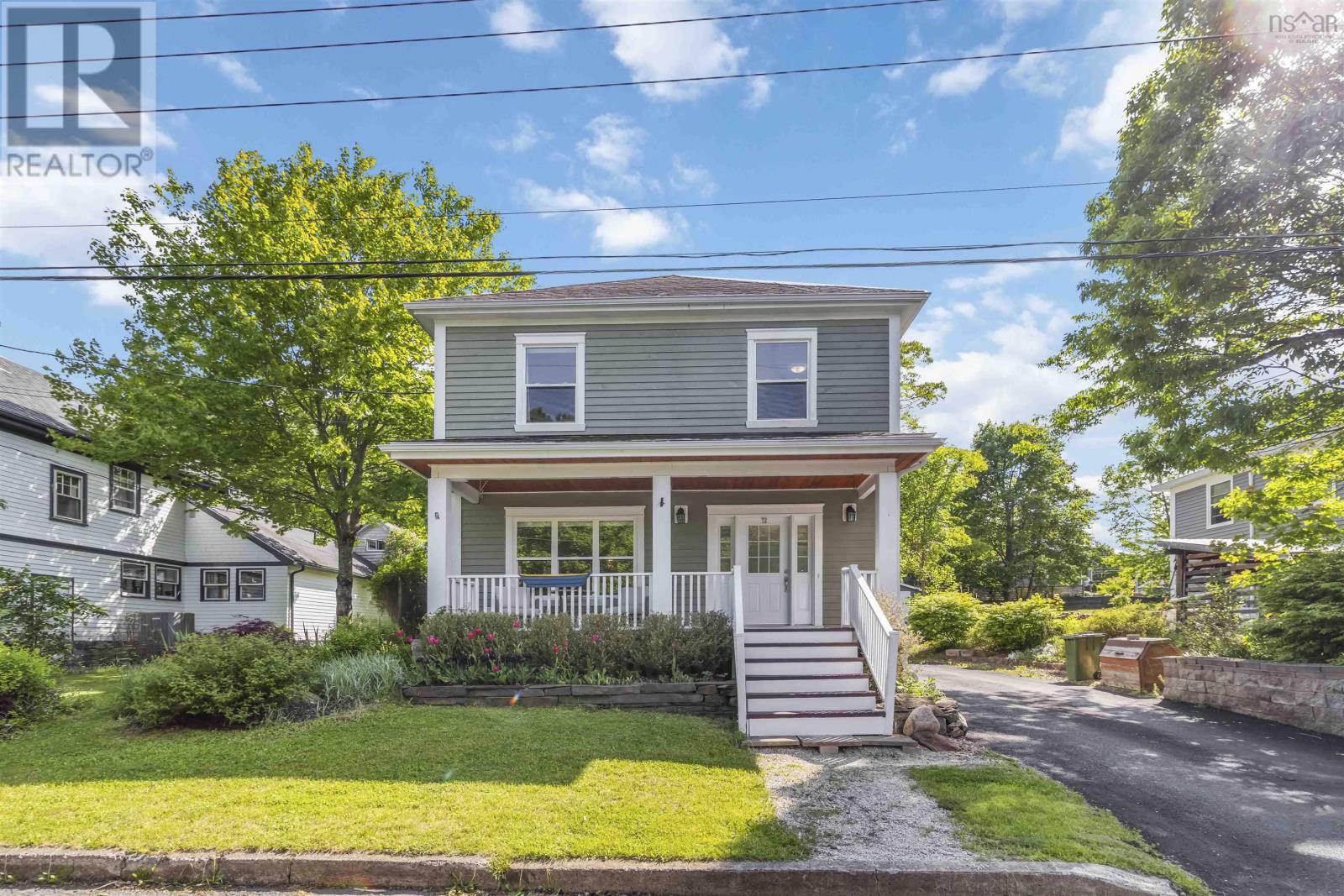 72 Scotia Street, Bridgewater, Nova Scotia  B4V 1E8 - Photo 1 - 202513475