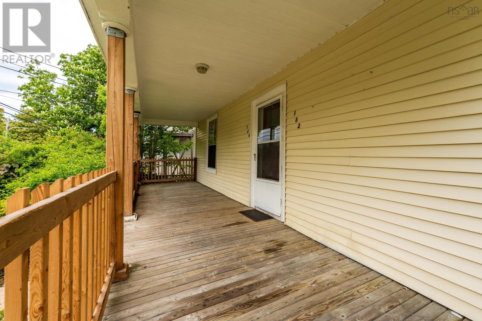 182/184 Queen Street, Digby, Nova Scotia  B0V 1A0 - Photo 4 - 202513482