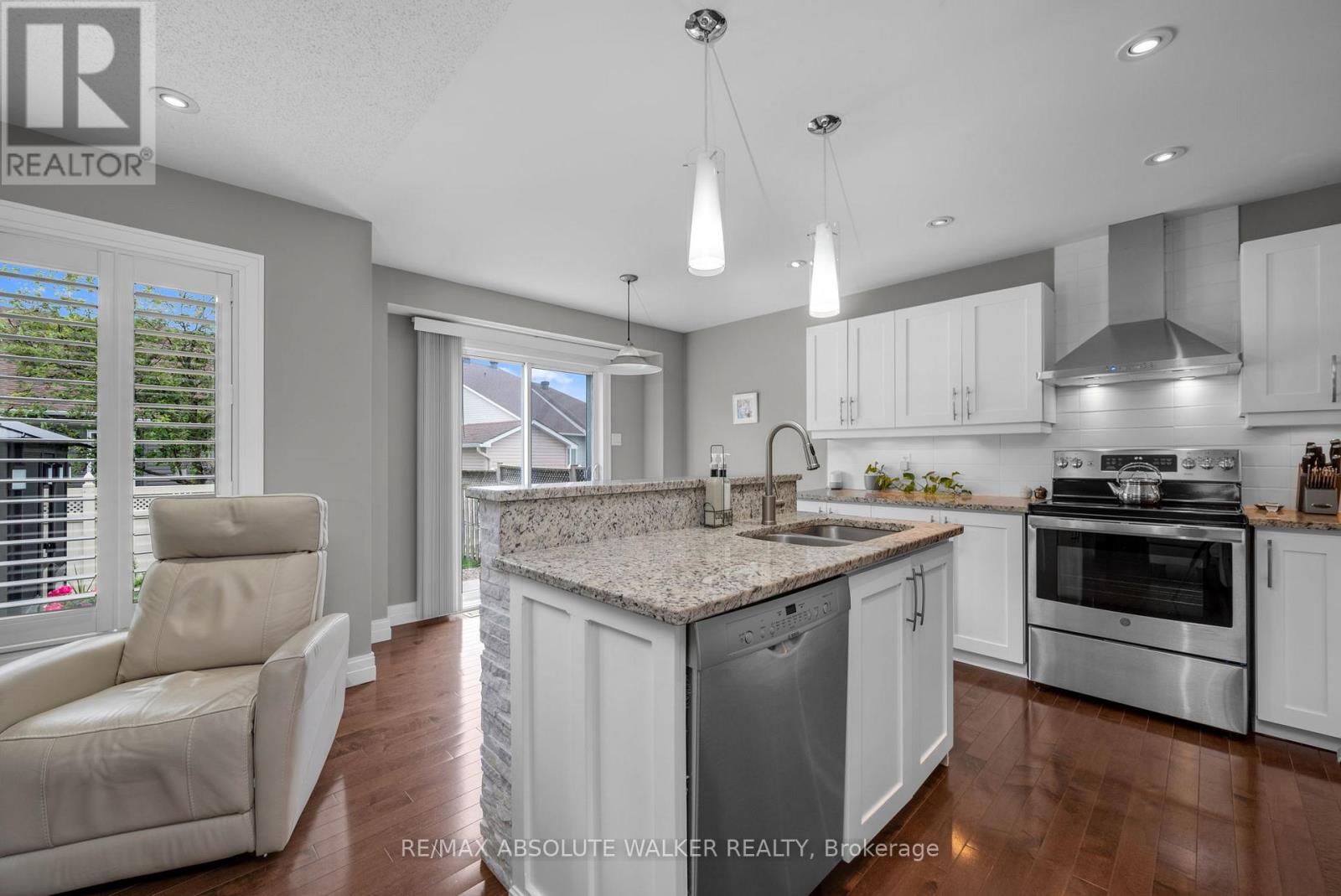 2235 Esprit Drive, Ottawa, Ontario  K4A 4Z4 - Photo 13 - X12197735