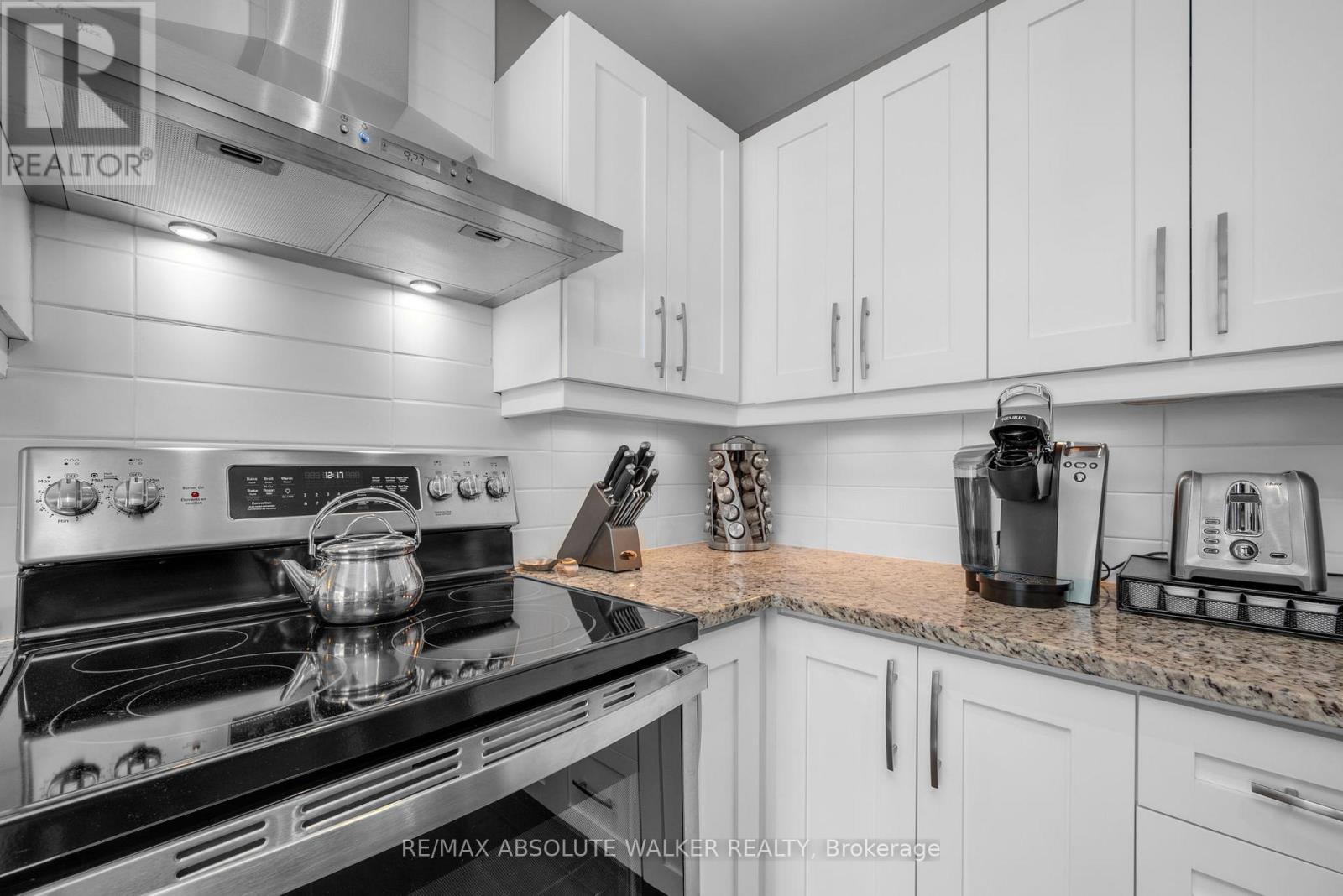 2235 Esprit Drive, Ottawa, Ontario  K4A 4Z4 - Photo 14 - X12197735