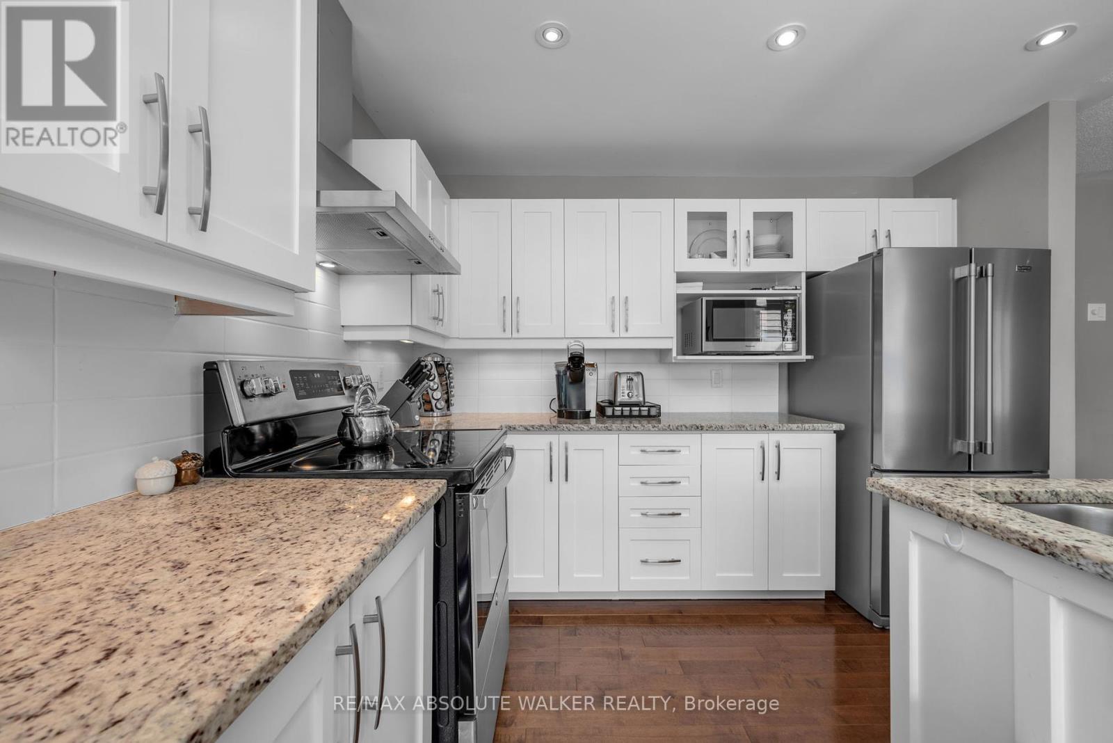 2235 Esprit Drive, Ottawa, Ontario  K4A 4Z4 - Photo 15 - X12197735