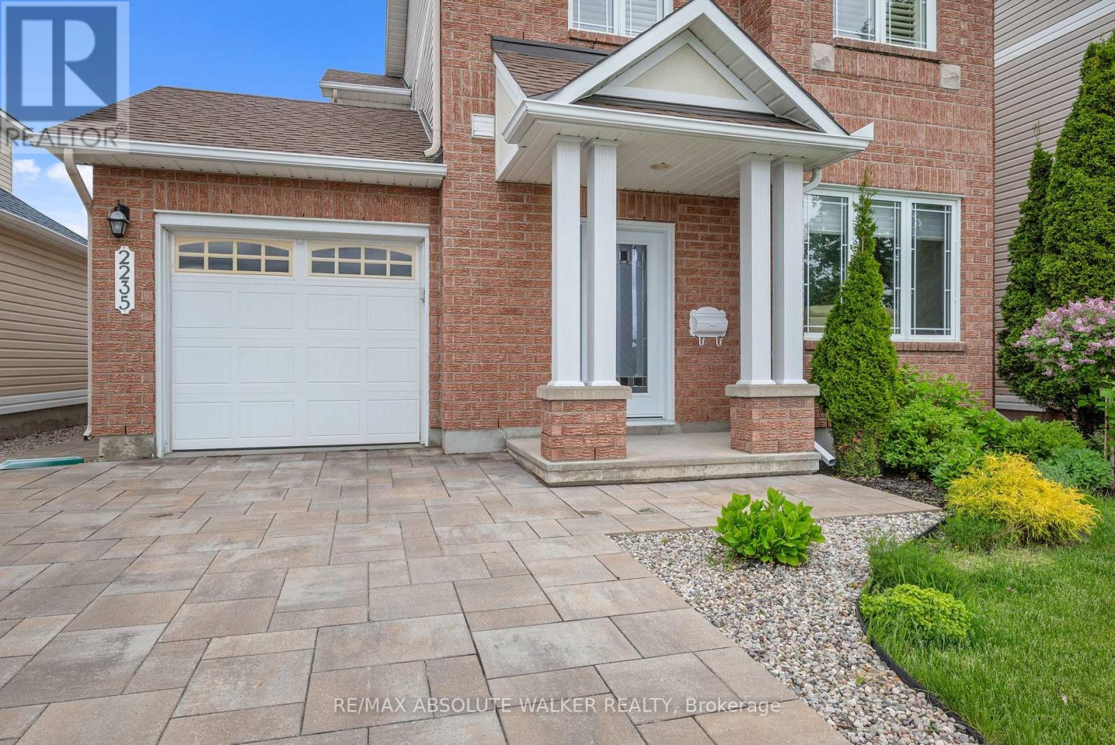 2235 Esprit Drive, Ottawa, Ontario  K4A 4Z4 - Photo 2 - X12197735