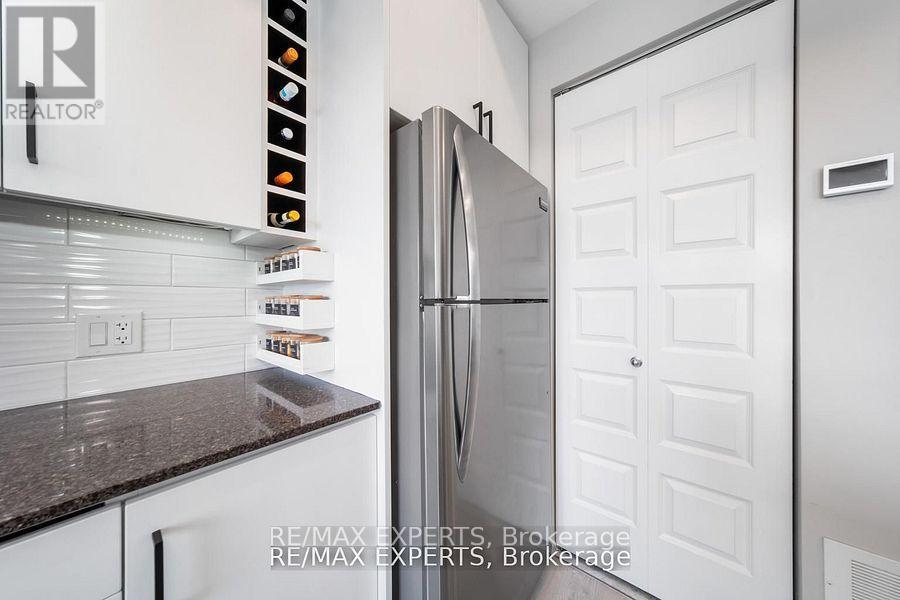 40 - 8167 Kipling Avenue, Vaughan, Ontario  L4L 0G4 - Photo 14 - N12197745