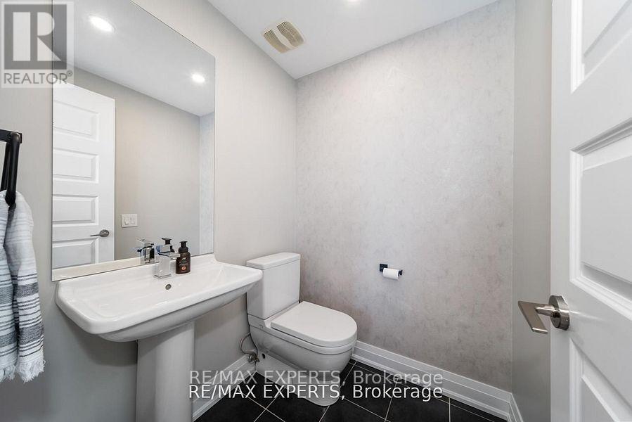 40 - 8167 Kipling Avenue, Vaughan, Ontario  L4L 0G4 - Photo 17 - N12197745