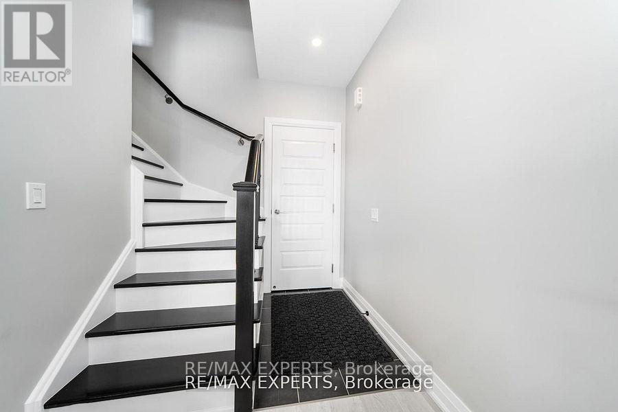40 - 8167 Kipling Avenue, Vaughan, Ontario  L4L 0G4 - Photo 29 - N12197745