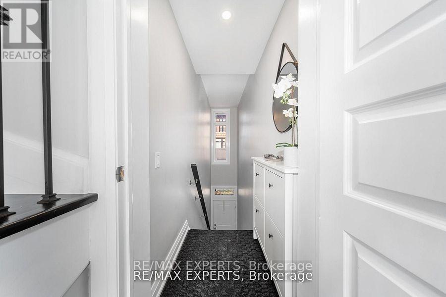 40 - 8167 Kipling Avenue, Vaughan, Ontario  L4L 0G4 - Photo 6 - N12197745