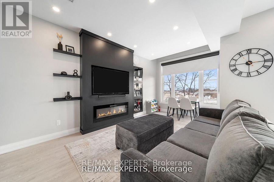40 - 8167 Kipling Avenue, Vaughan, Ontario  L4L 0G4 - Photo 7 - N12197745