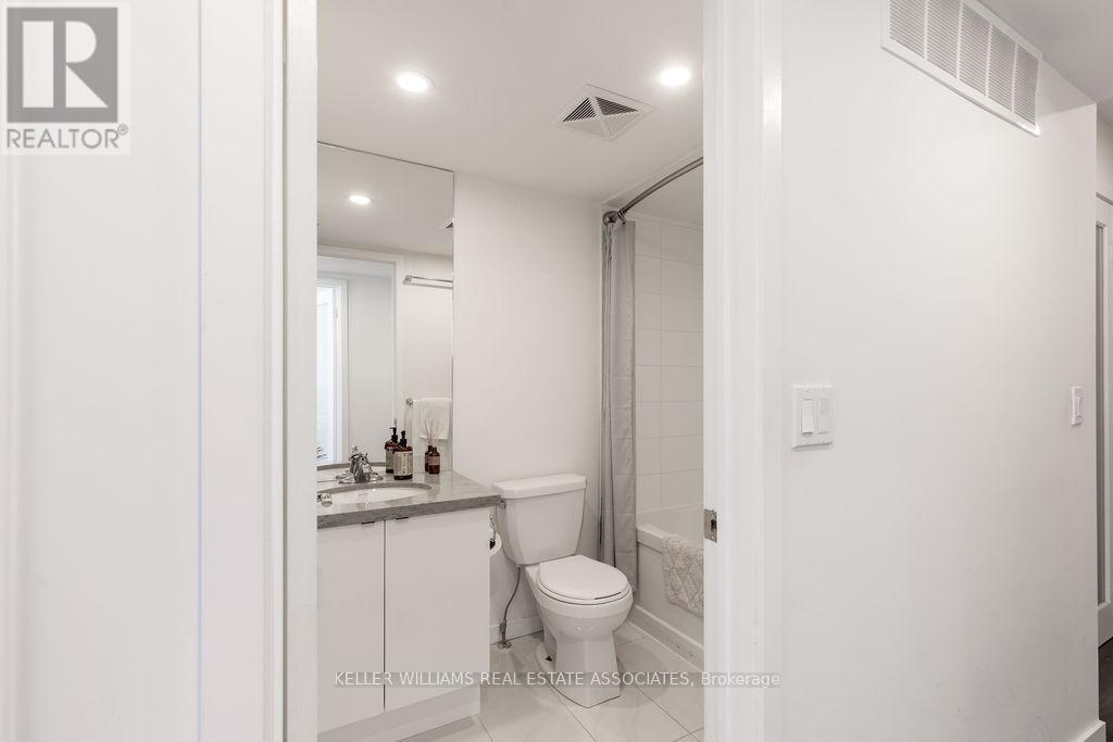 93 - 500 Alex Gardner Circle, Aurora, Ontario  L4G 3G5 - Photo 14 - N12197756