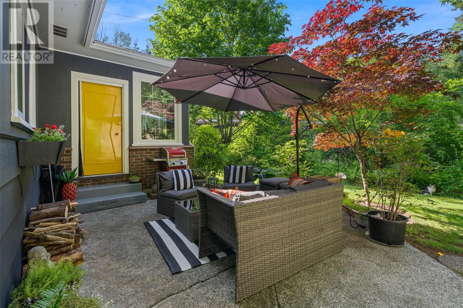 Property at 87 Nelson Rd image 5