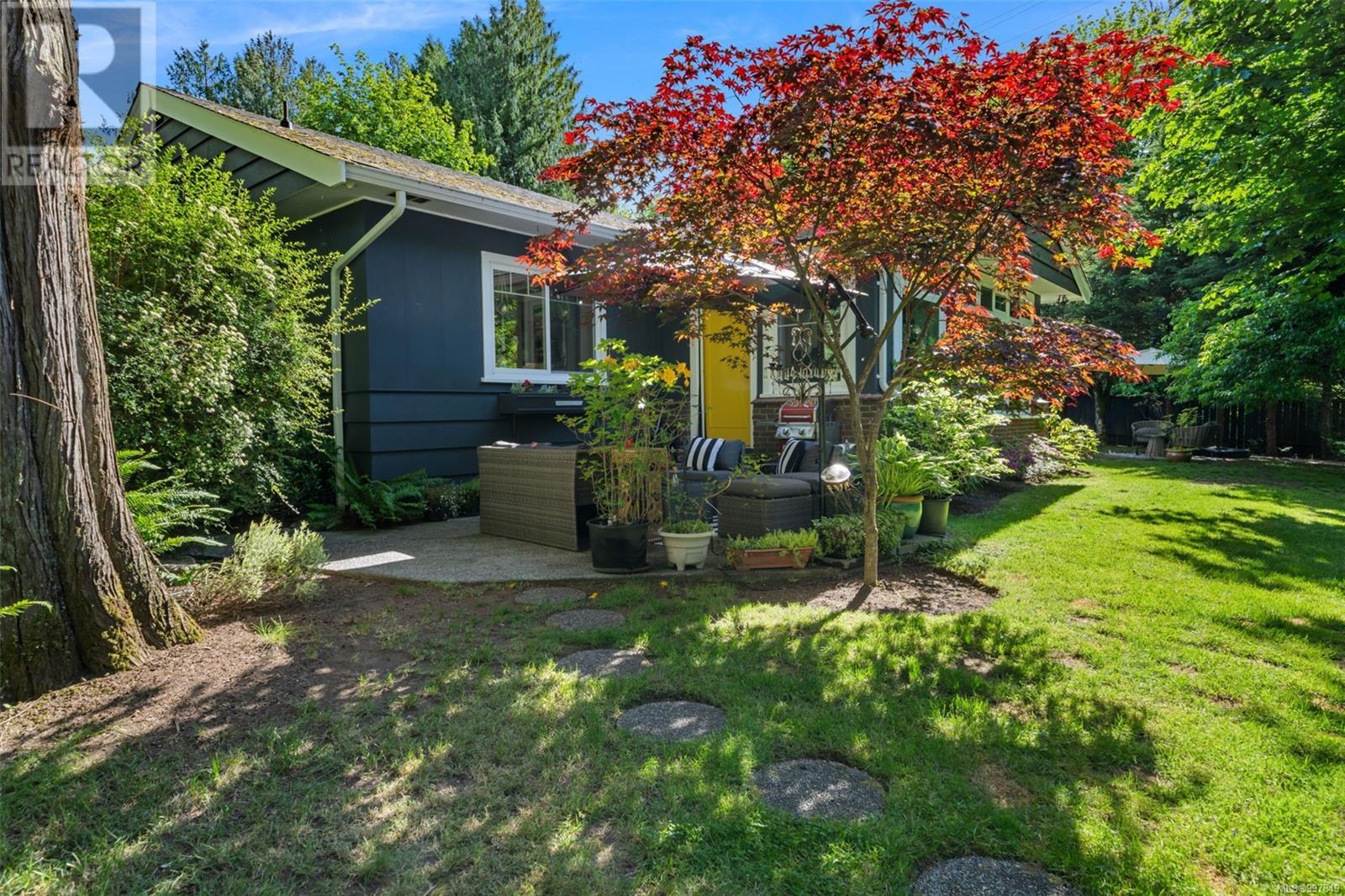 Property at 87 Nelson Rd image 4