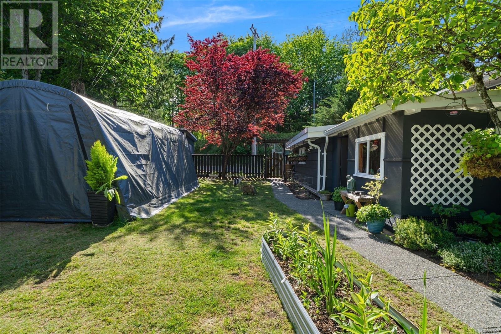 Property at 87 Nelson Rd image 2