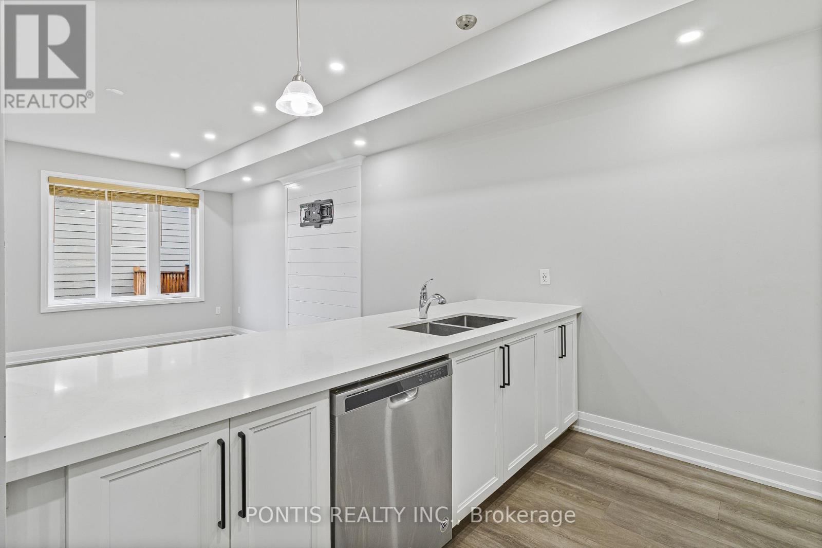 18 - 21 Stonehart Lane, Barrie (East Bayfield), Ontario  L4M 7E8 - Photo 13 - S12197702
