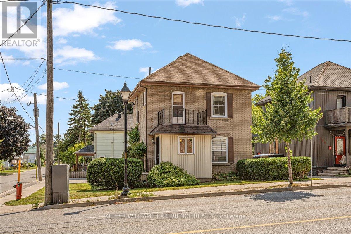 153 Colborne Street W, Orillia, Ontario  L3V 2Z4 - Photo 3 - S12197754