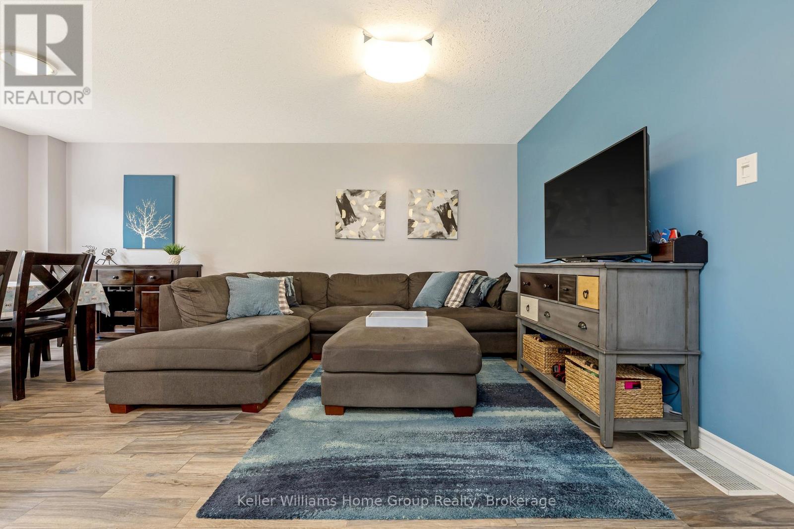 Property at 88 DOYLE DRIVE image 4