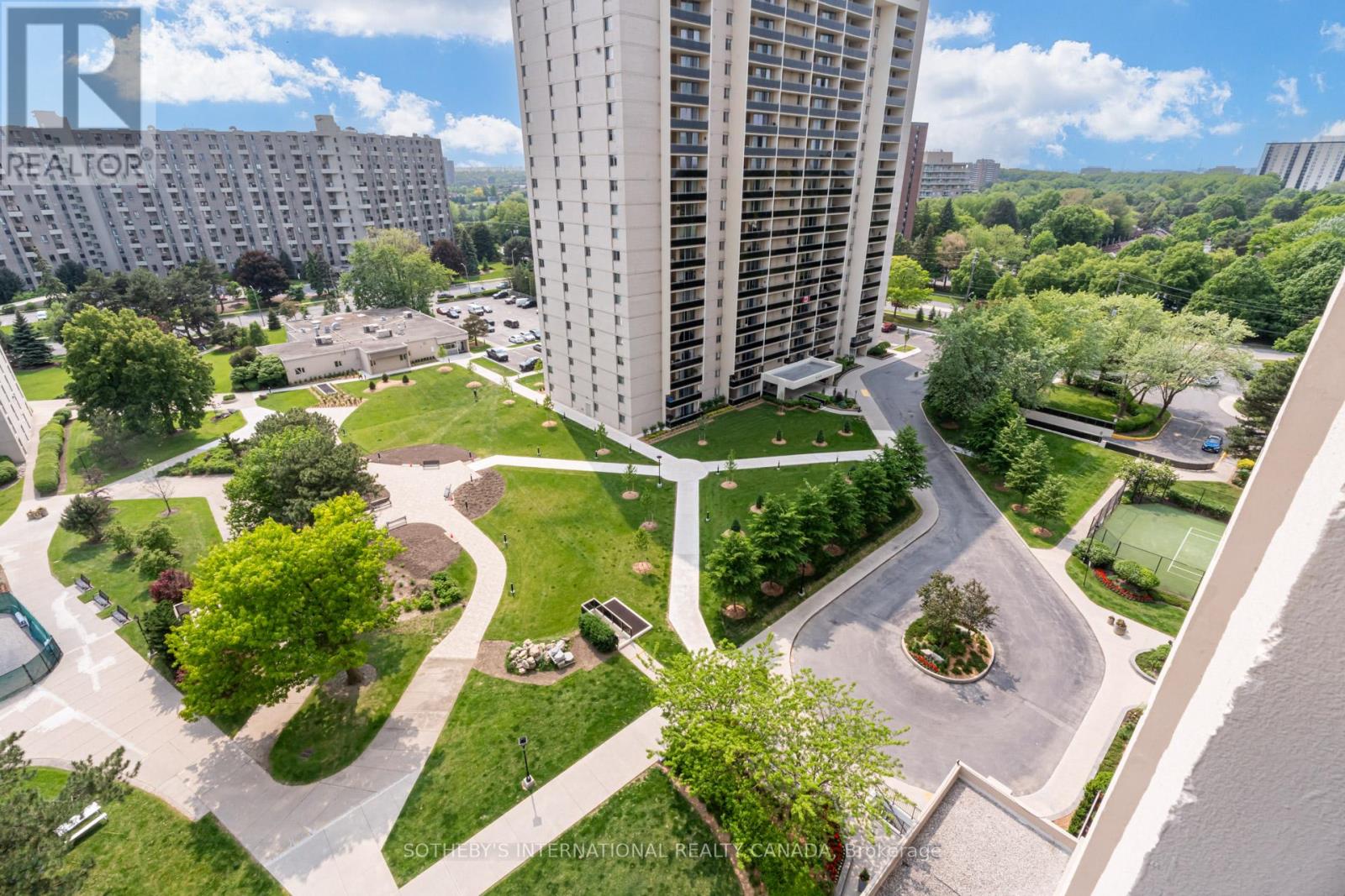 1408 - 812 Burnhamthorpe Road, Toronto, Ontario  M9C 4W1 - Photo 32 - W12197687