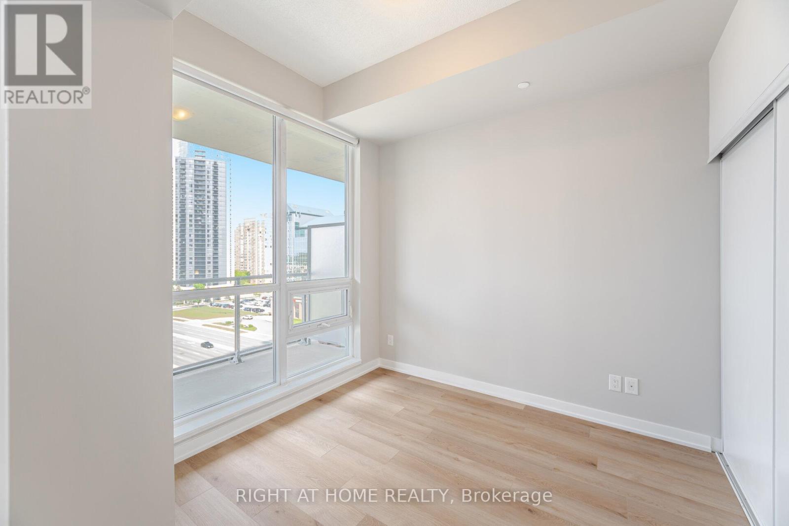 715 - 4011 Brickstone Mews, Mississauga, Ontario  L5B 0J7 - Photo 11 - W12197712