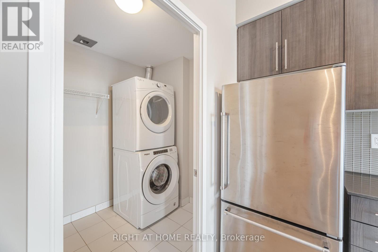 715 - 4011 Brickstone Mews, Mississauga, Ontario  L5B 0J7 - Photo 16 - W12197712