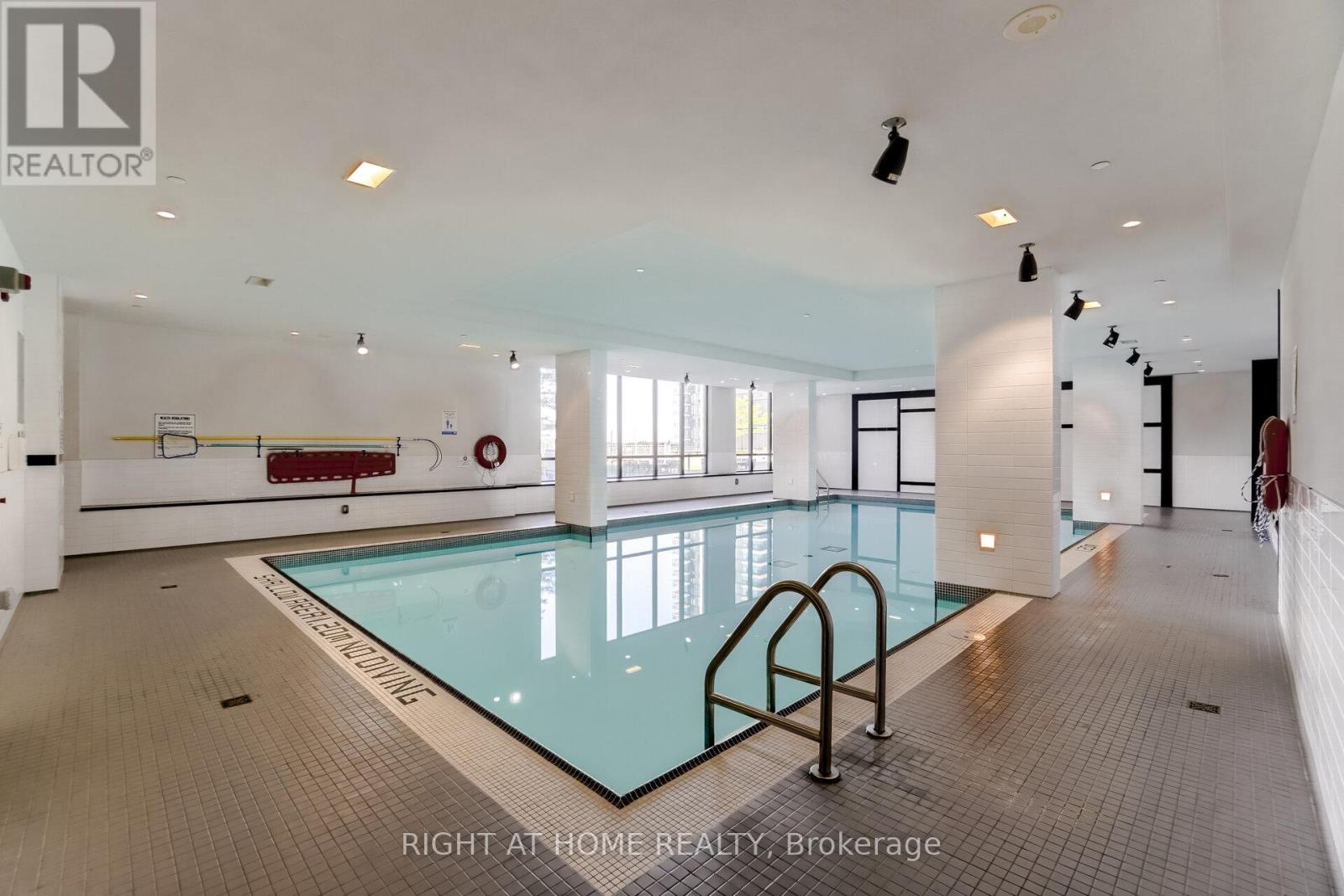 715 - 4011 Brickstone Mews, Mississauga, Ontario  L5B 0J7 - Photo 30 - W12197712