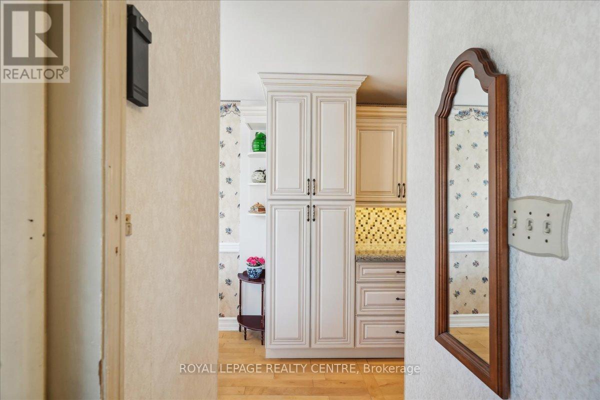 6 - 2205 South Millway, Mississauga (Erin Mills), Ontario  L5L 3T2 - Photo 7 - W12197726
