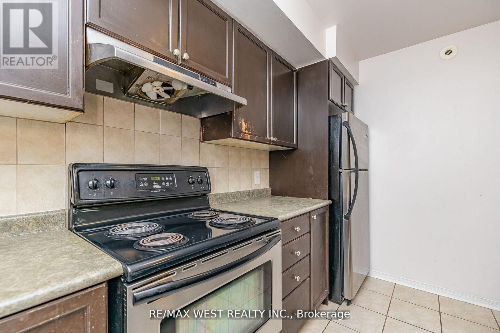 218 - 4975 Southampton Drive, Mississauga, Ontario  L5M 8E1 - Photo 13 - W12197741