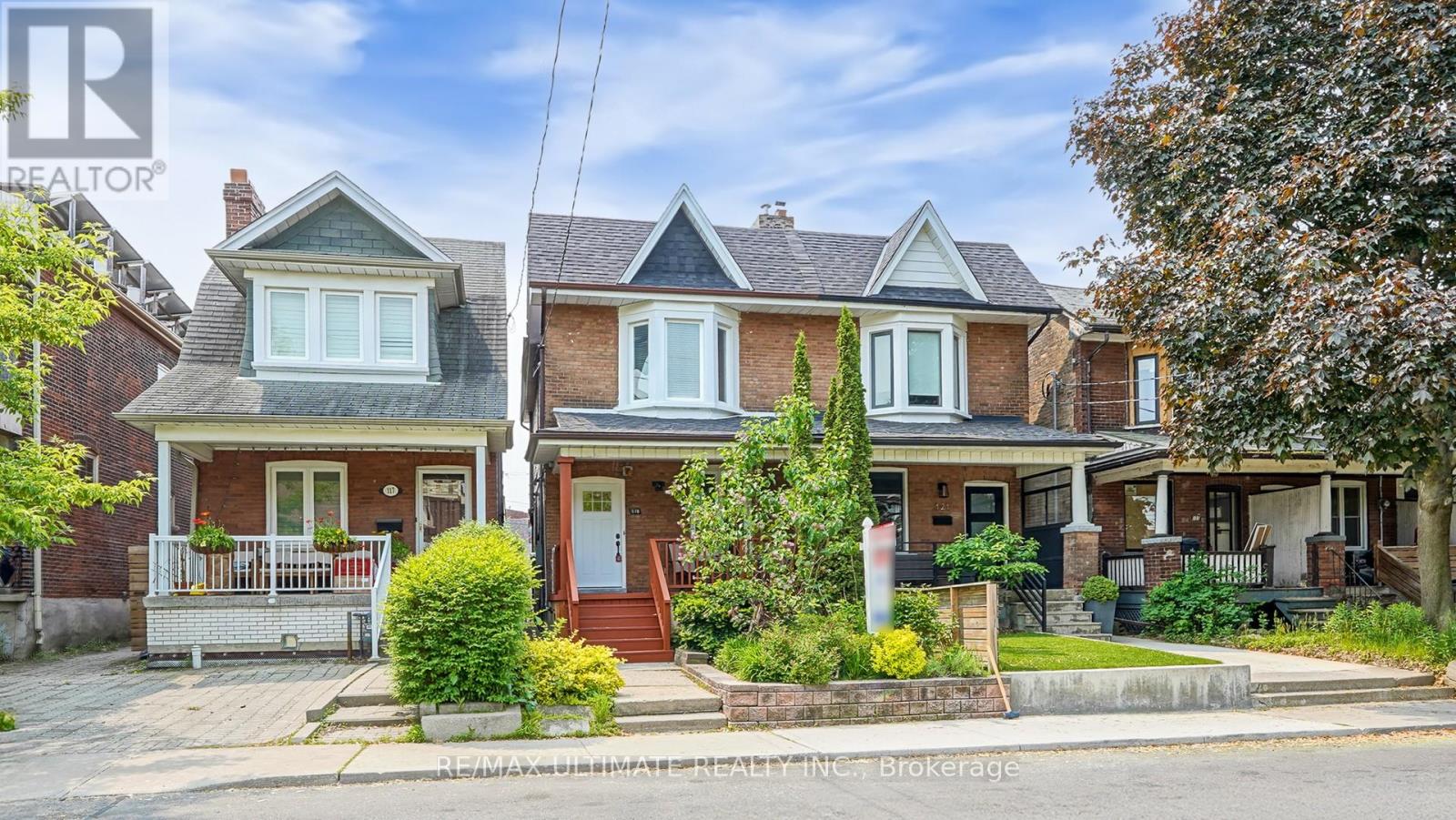 119 ASCOT AVENUE, Toronto, Ontario