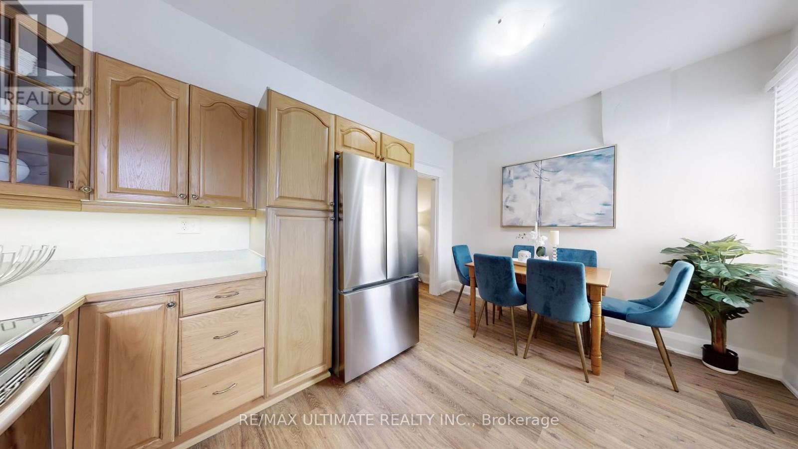 119 Ascot Avenue, Toronto, Ontario  M6E 1G3 - Photo 13 - W12197748