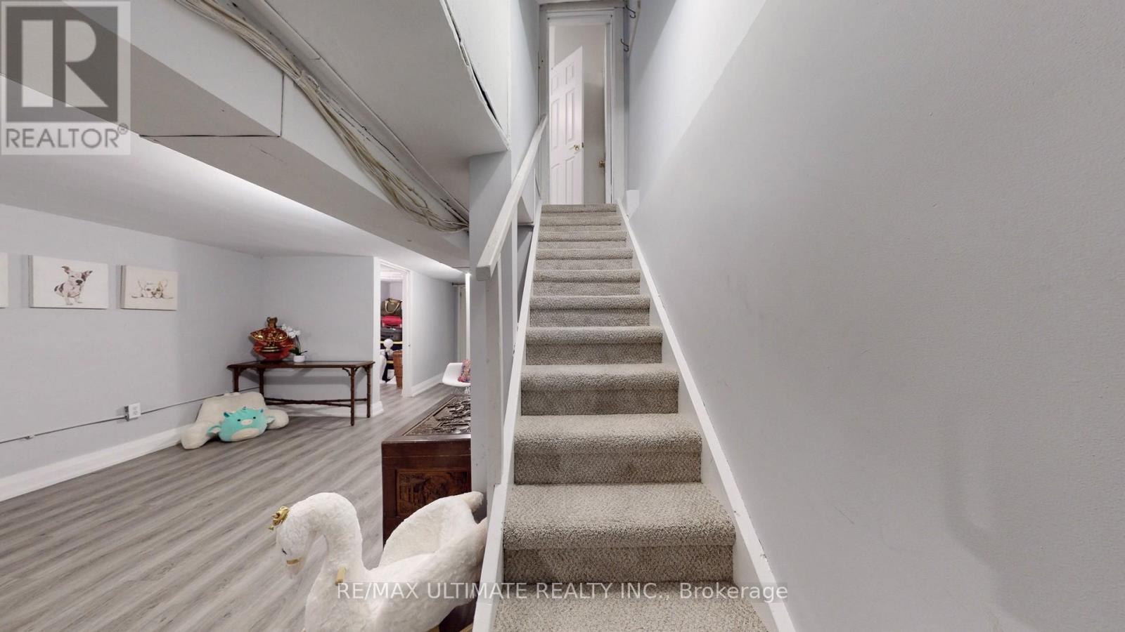 119 Ascot Avenue, Toronto, Ontario  M6E 1G3 - Photo 28 - W12197748