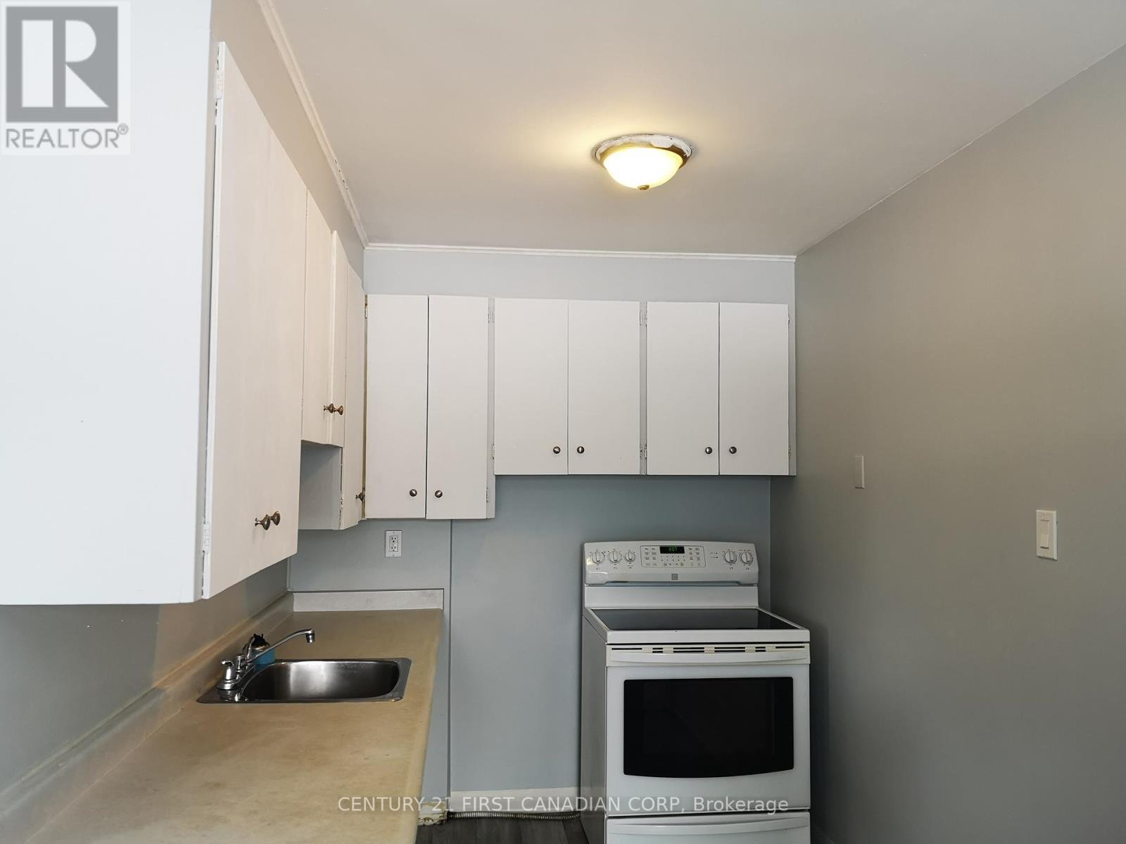 Photo 6 of 14 for 207 - 1170 Hamilton Road